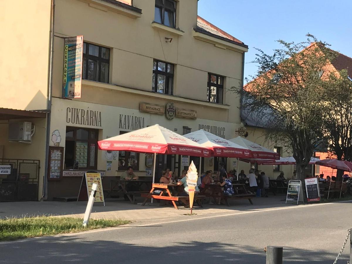 Apartment Tradicni Cesky Dum S Loznicemi V Podkrovi